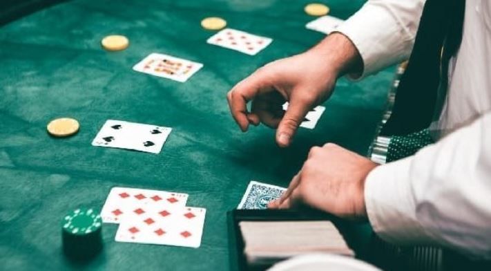 Know the Best Types of Online Gambling Games